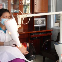 Bao nhiêu tuổi được tẩy trắng răng